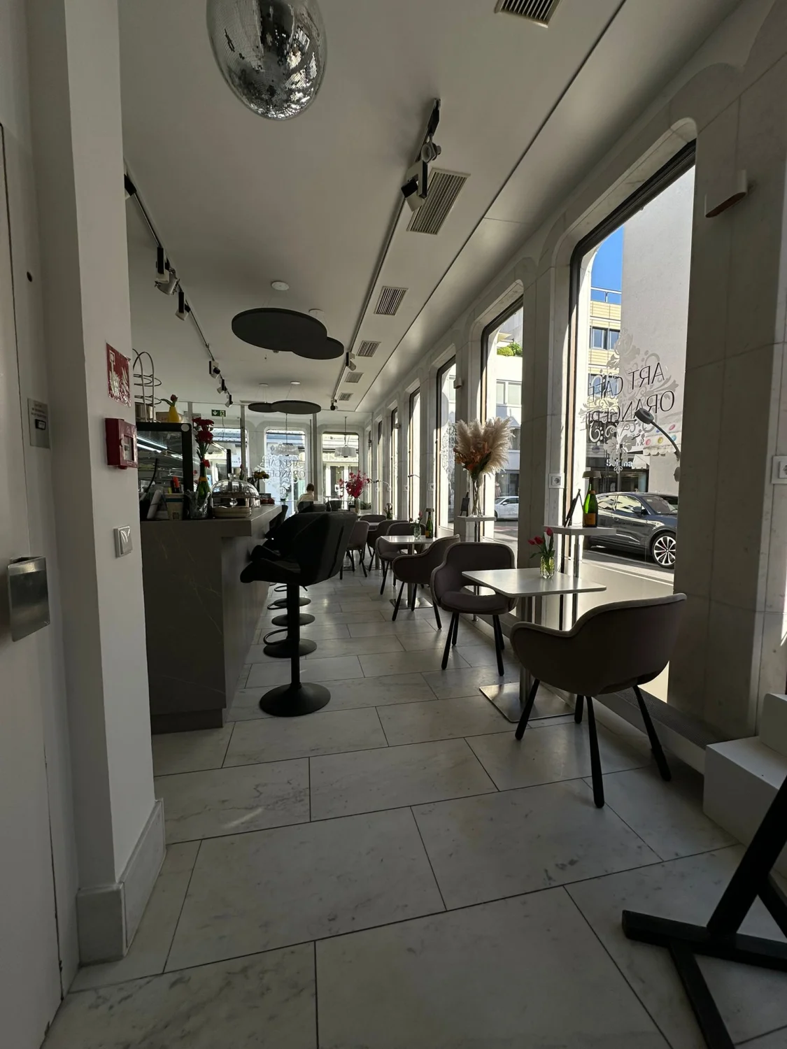 Art Café Orangerie - Café - innen